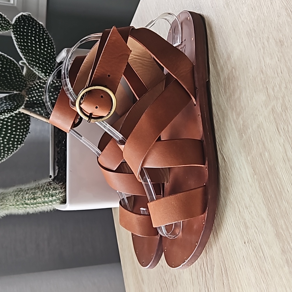 Beek LORA Sandals - Picture 2 of 12